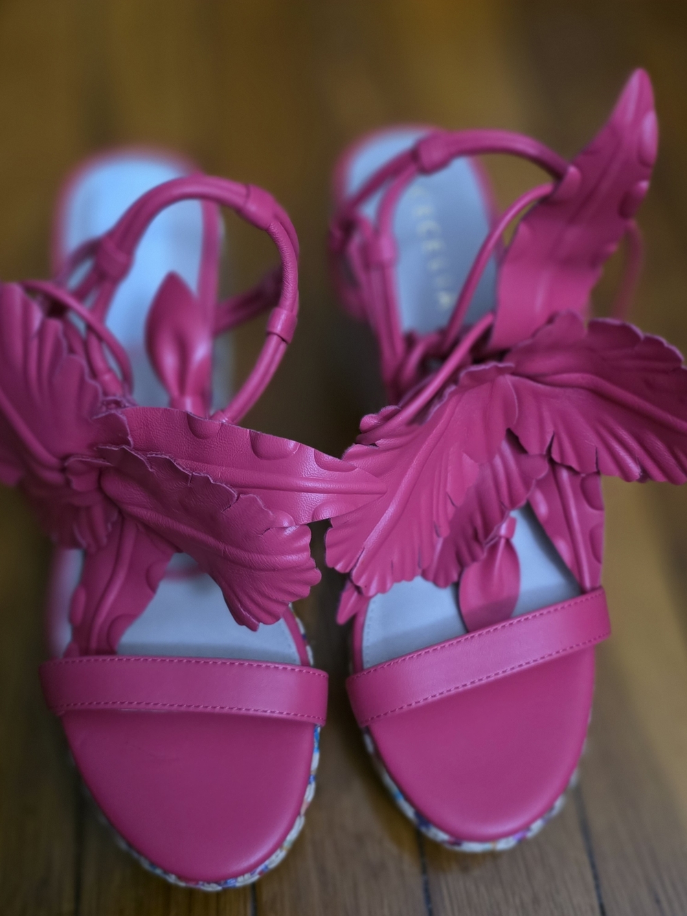 CECILIA NEW YORK Pink Floral Appliqué Leather Sandals